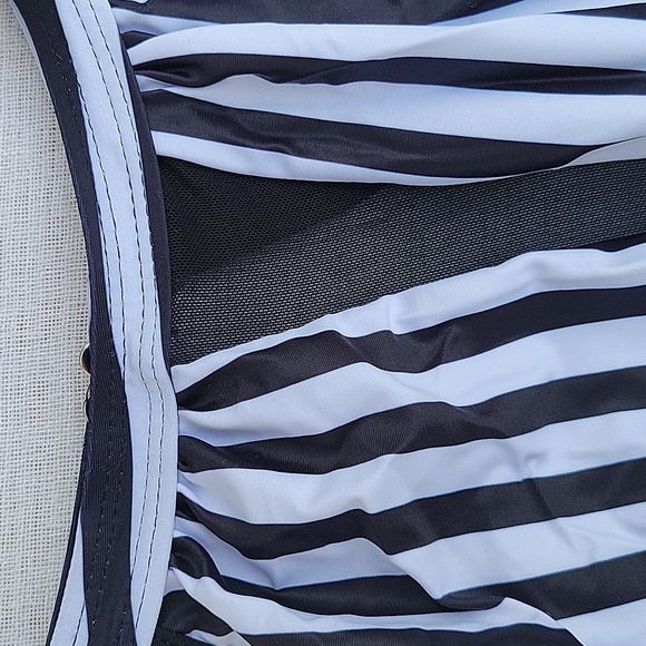 Women's Plus Size Swimsuit One Piece Tummy Control High Neck Swimsuit - Picture 7 of 15